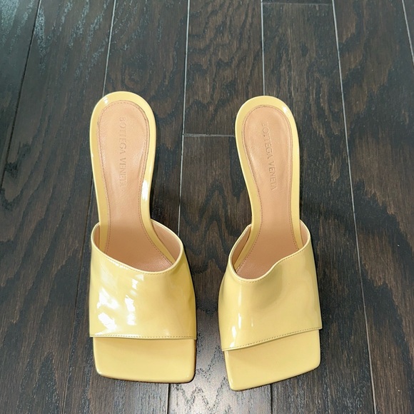 Bottega Veneta Stretch Mule - Picture 4 of 8